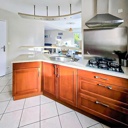 Holiday home Cozy In Sur With Wifi